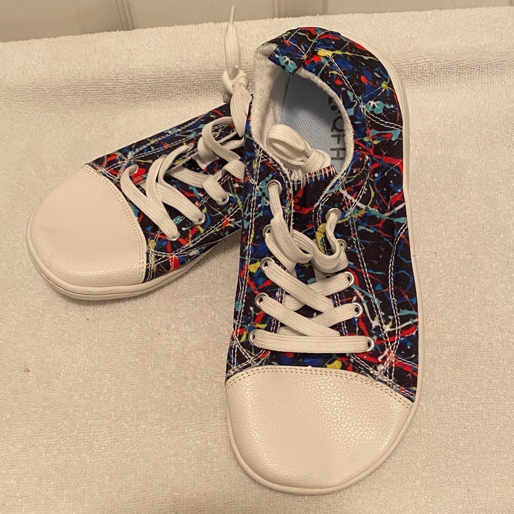 QFH Colorful Lace Up Shoes…size 39 (8.5-9 US)